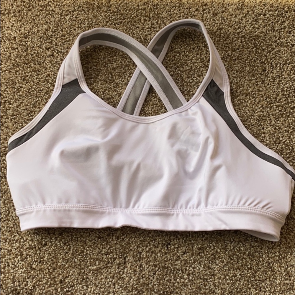 Medium impact sports bra